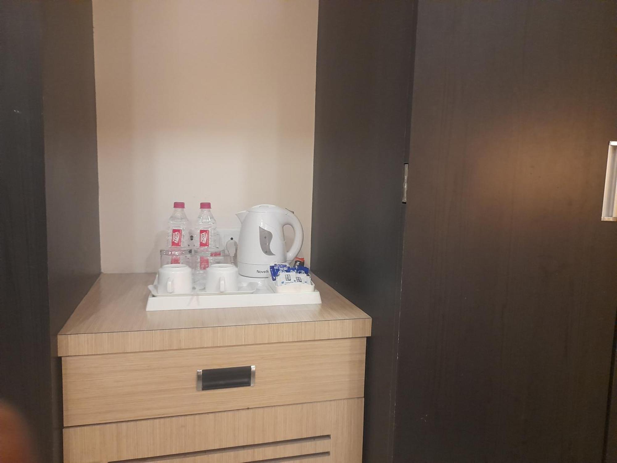 Variety Inn Patna  Extérieur photo