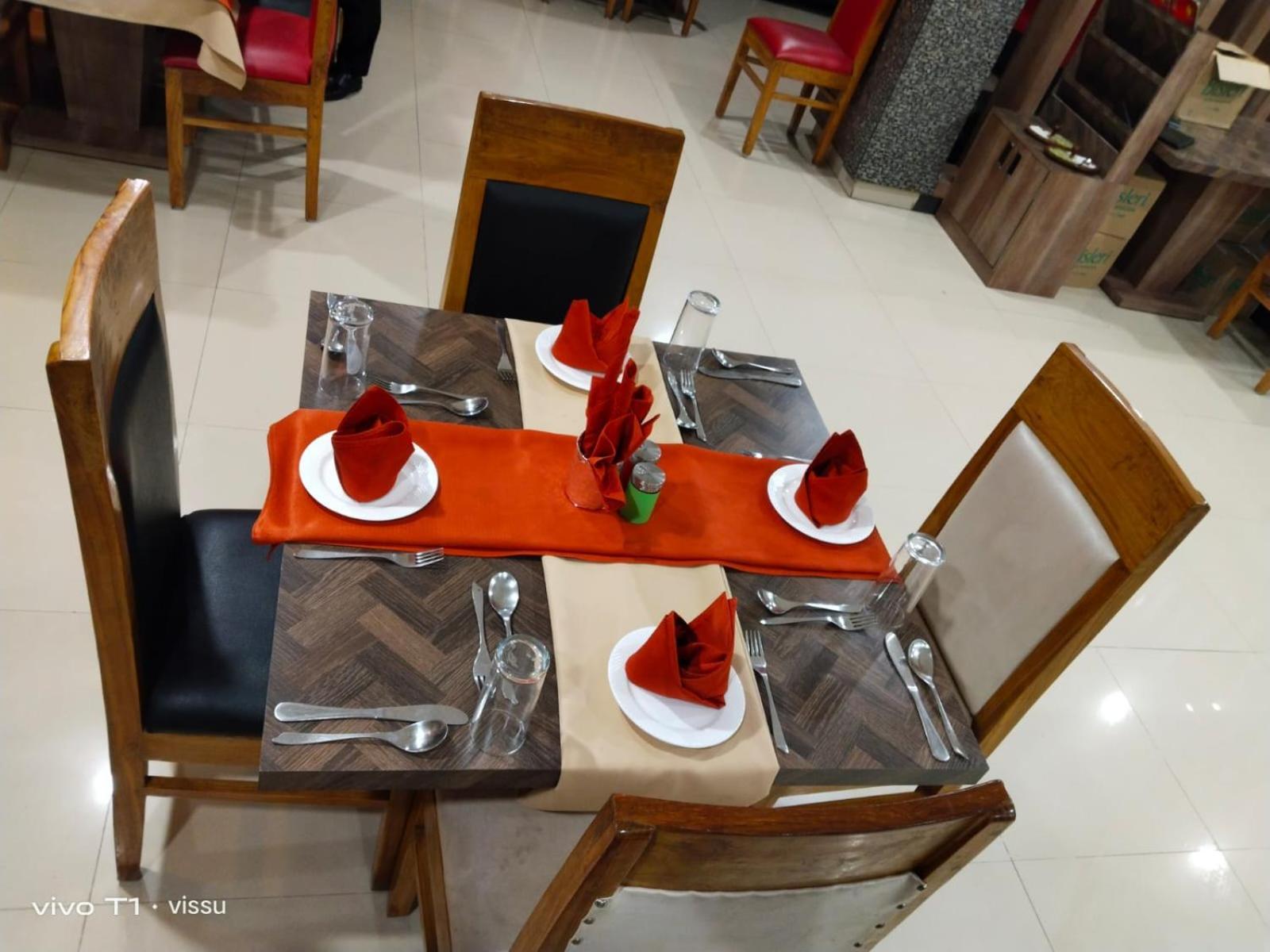 Variety Inn Patna  Extérieur photo
