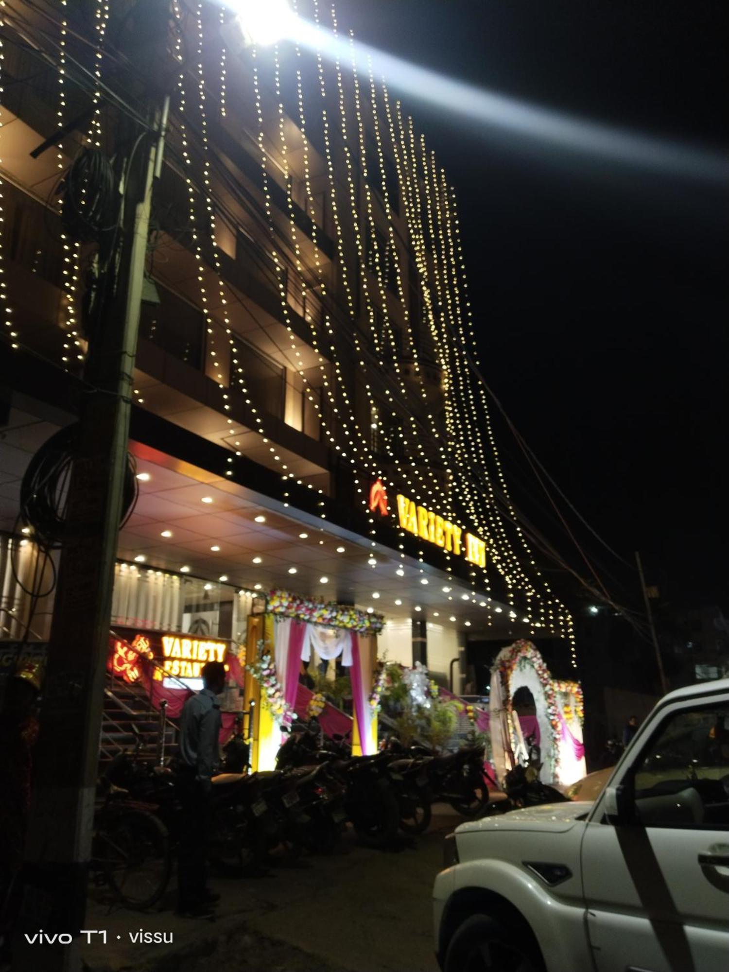 Variety Inn Patna  Extérieur photo
