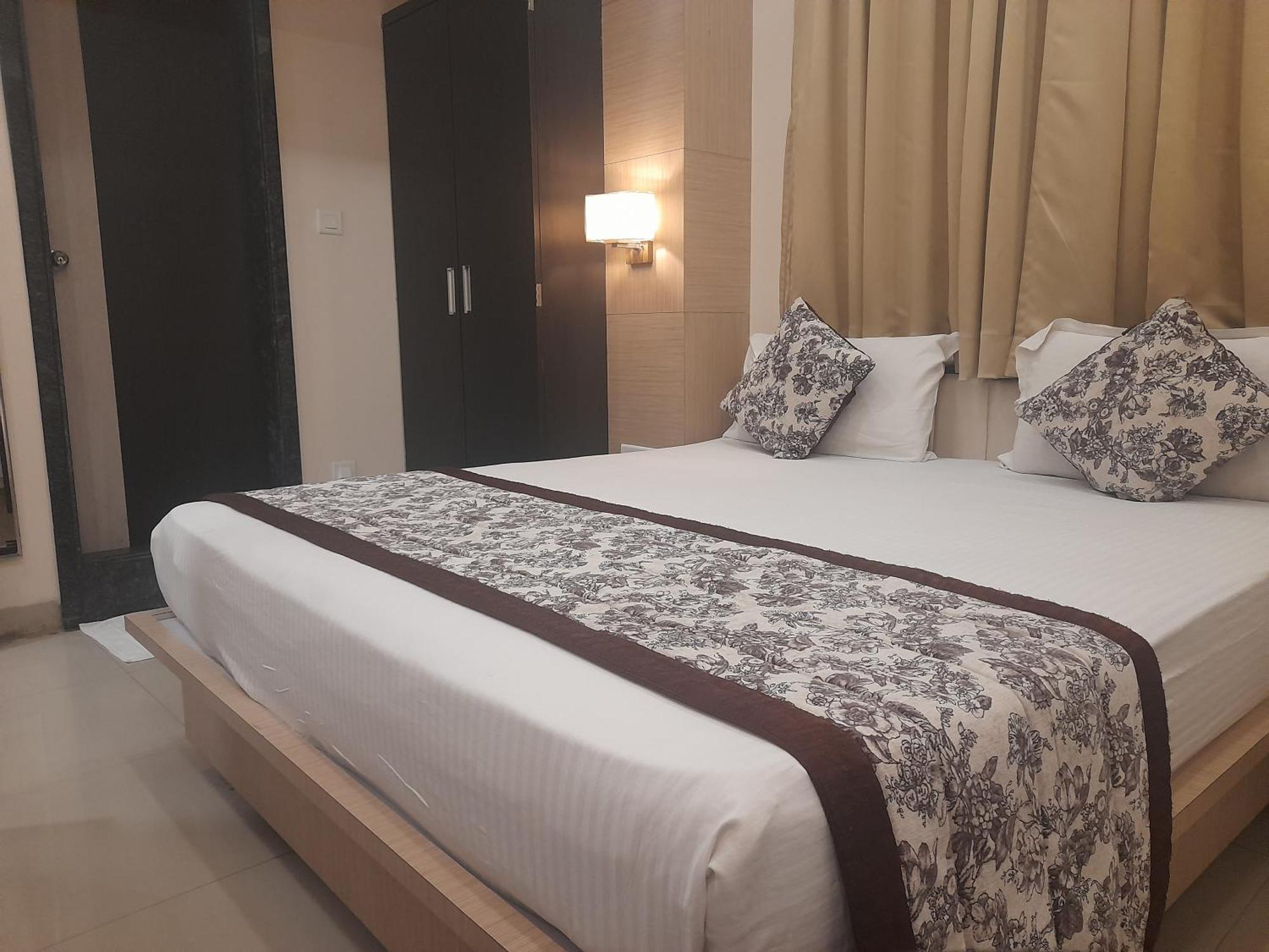 Variety Inn Patna  Extérieur photo