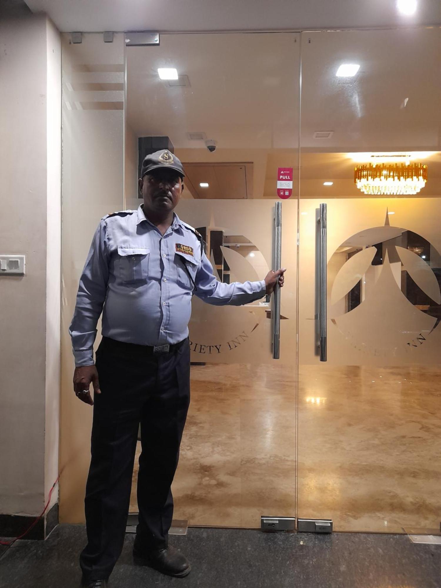 Variety Inn Patna  Extérieur photo