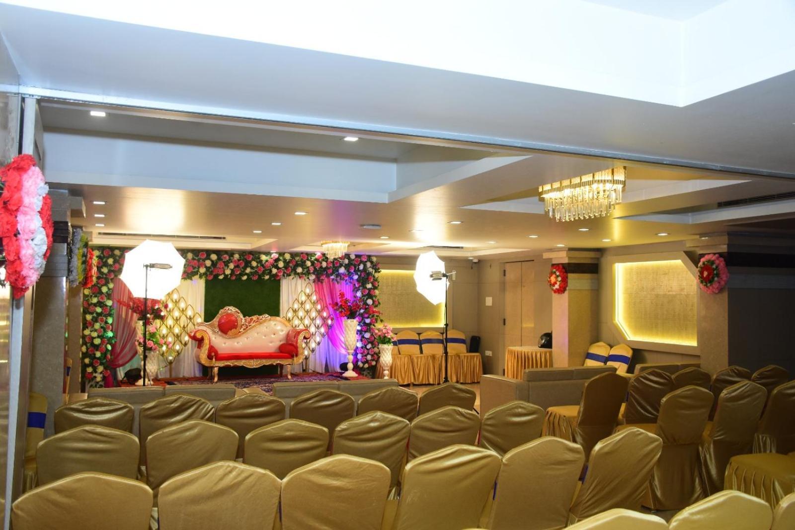 Variety Inn Patna  Extérieur photo
